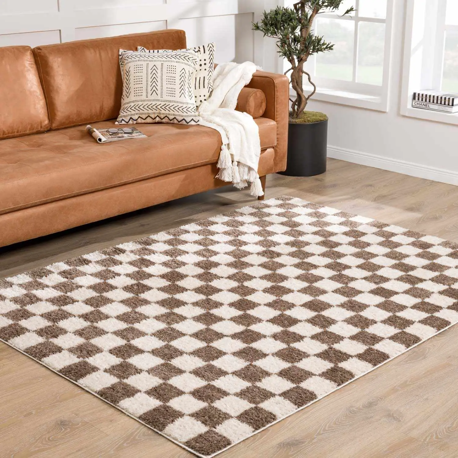 Canika Brown Washable Checkerboard Area Rug, Stylish Checkered Floor Covering for Living Rooms & Bedrooms, Checkerboard Area Rugs
