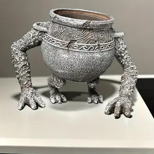 Classic Resin Gnome Planter, Creative Potted Plant Decor, Game-Themed Ornament, Outdoor Statue, Halloween Accessory, Outdoor Planters