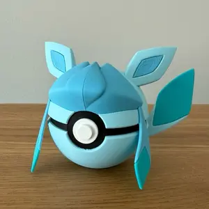 #0471 Glaceon Ball - Made to Order, Prismatic Eeveelution, High-Quality PLA, 3D Printed Pokeball Figure