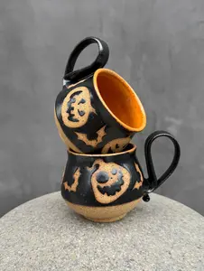 Jack-o’-lantern and Bats Halloween mug,Ceramic Coffee or Tea mug.Handmade Pottery Mug.Wheel thrown mug