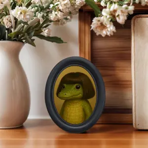 Vintage Bubble Head Crocodile Oval Frame Wall Art, Fun Animal Decor, Retro Oil Painting Style, Gift for Reptile Lovers, Artwork