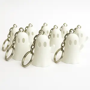 3D Printed Ghost Keychain - White Quirky Design with Chain Attachment for Fun and Unique Key Accessory