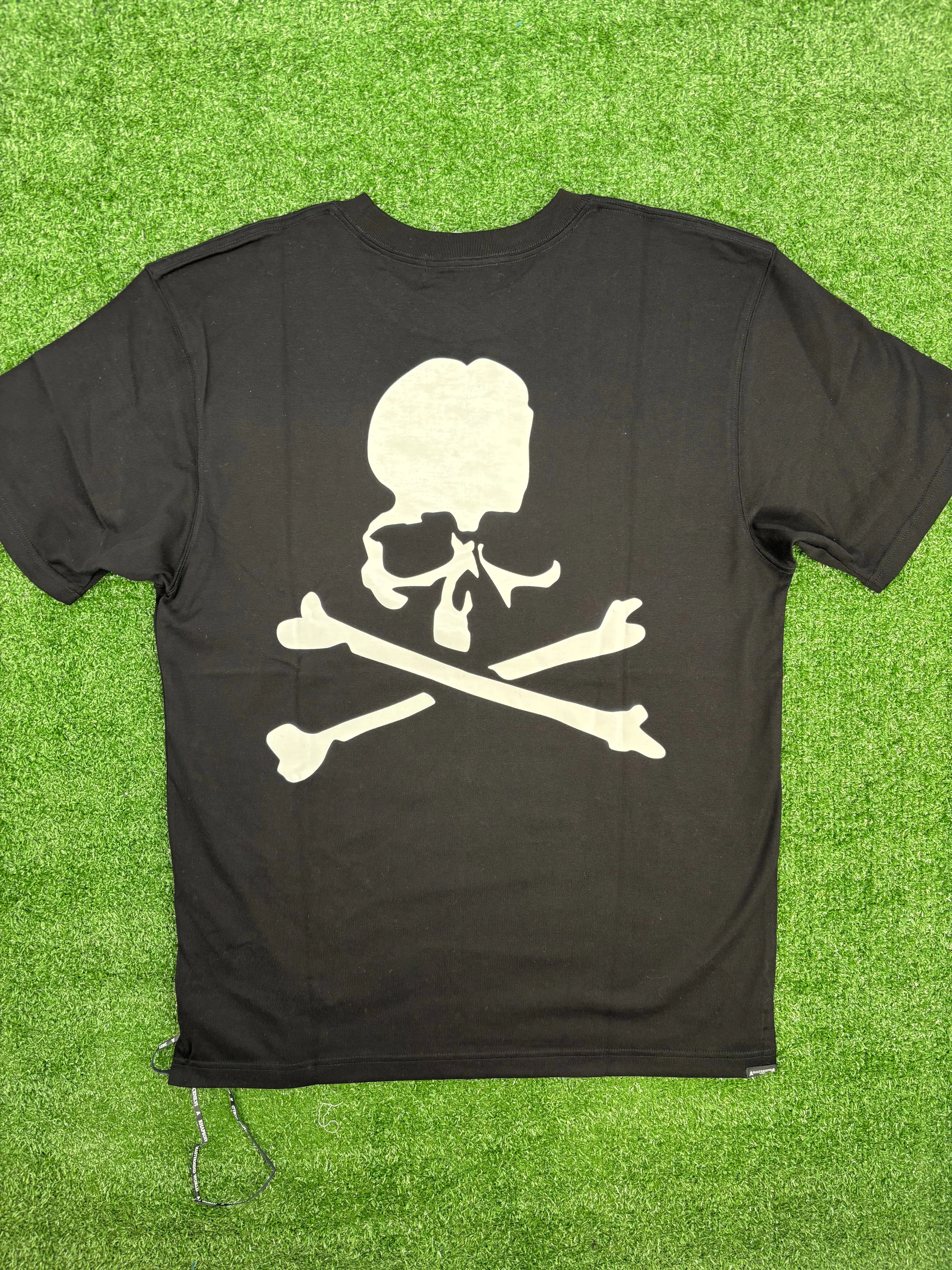Mastermind World Back Logo Black T-Shirt Size Small (MSRP: $714.00)