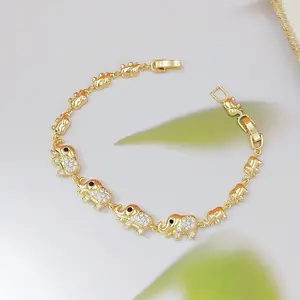 Cute Elephant Eye Bracelet with Micro Pave Zircon, Fashion Colorful Animal Jewelry, Minimalist Versatile Style for Women, Perfect Summer Daily Wear & Party Accessory, Ideal Gift for Friends & Family chunky unisex men luck hypoallergenic jewelry gift