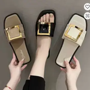 Sandalias planas elegantes para mujer con hebillas metalizadas dorada-Estilo casual y confort,las tallas corren con 2 numeros menos
