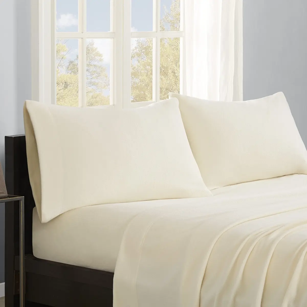 True North SHET20-748 Soft Micro Fleece Ivory Sheet Set - California King Bed, Polyester Fits, Machine Washable, Cozy Warmth for Nighttime Sleep, Set Includes Core Bedding Pieces, Soft Texture