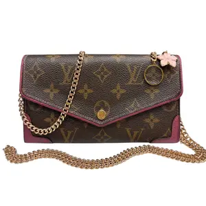Pre-owned Louis Vuitton PVC Crossbody Bags Plum Monogram Retro Sarah Wallet with added Chain/Charm
