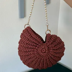 Crochet Bag - Seashell Design in Rust Color with Chain Strap