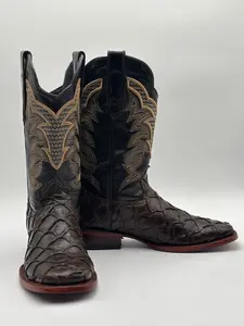 Boot- Fish Jumbo Scales Brown (Print)