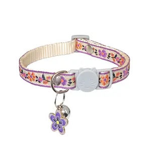 Embroidered Pet Collar for Cats and Small Puppies, Safety Buckle, Cute Decorative Bell, Adjustable 16-32cm, Pet Photography Accessory