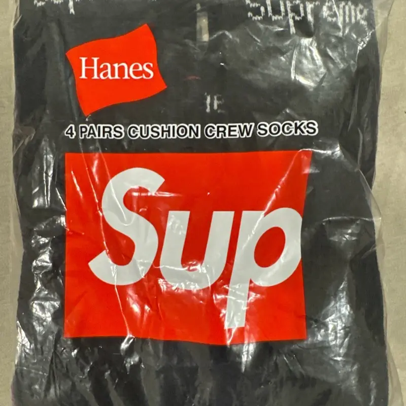 Supreme x Hanes Cushioned Crew Socks, Black - 4-Pair Pack