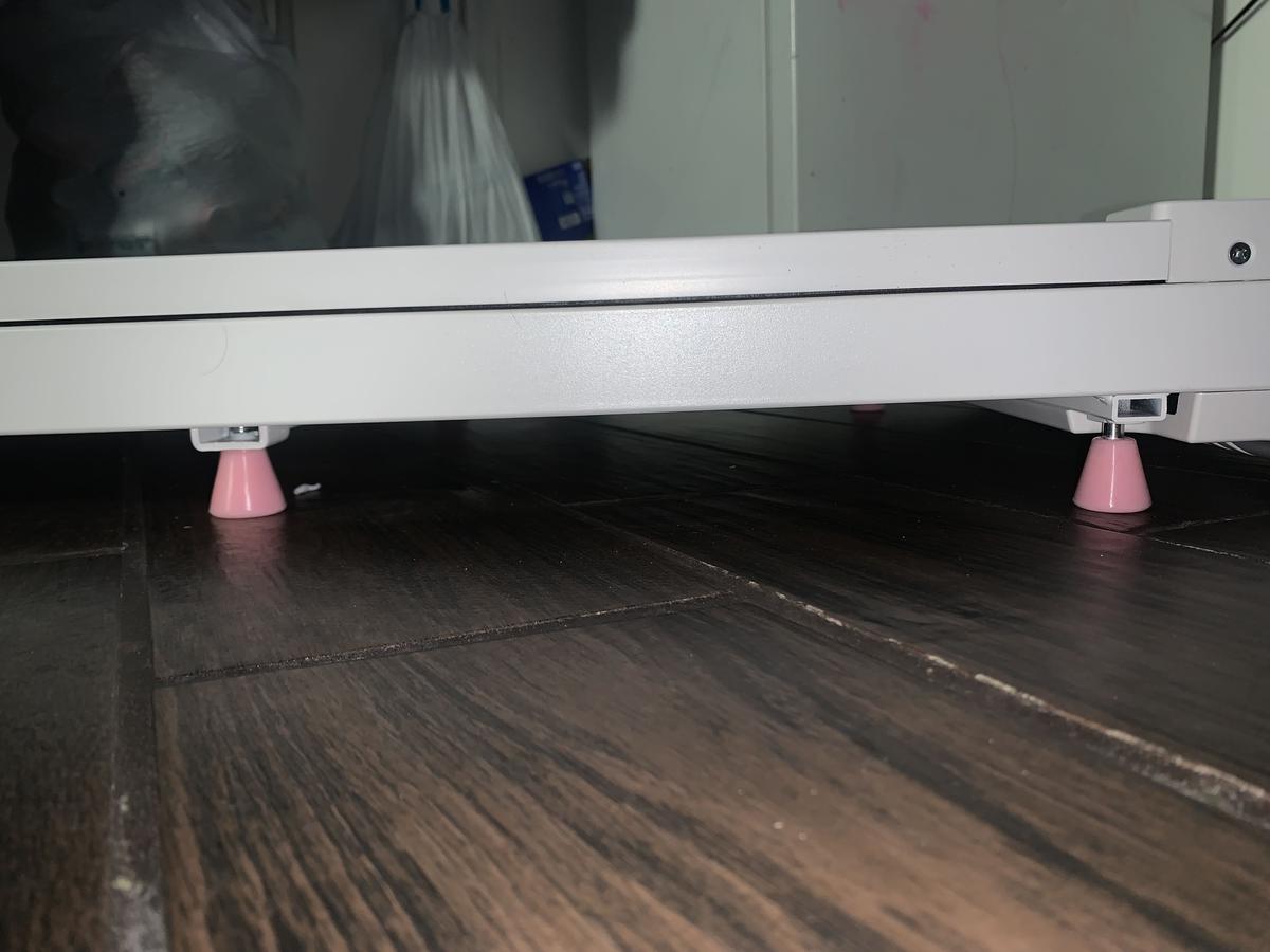 Item: White-no handle