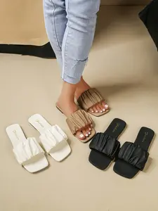 Wide Fit Women's Fashion Square Toe Pleated Flat Sandals, Fashionable Sandals, Casual PU Leather Slip-Ons, Comfortable Rubber Sole, Perfect for Vacation, Footwear Style