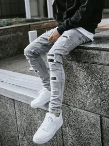 Men's Patched Ripped Slim Jeans, Regular Fit Casual Comfortable Breathable Pocket Denim Pants for Daily Wear, Fashion Streetwear Men's Bottoms for All Seasons, Cotton