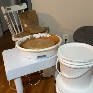 VEVOR Pottery Wheel 11 in Ceramic Wheel Machine 60-300 RPM Speed Adjustable White