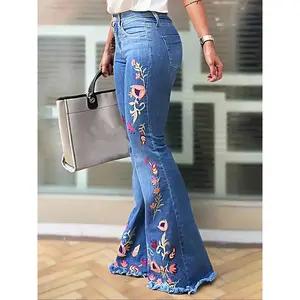 【Plus Size】Floral Embroidery Flare Leg Stretchy Jeans, Fashion Casual Bell Bottom Trousers for Daily Outdoor Wear, Women Plus Clothing for All Seasons