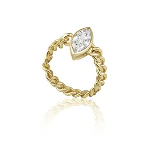 Marquis Bezel Chain Ring with Center Stone and Decorative Design, Featuring a Chain Link Style