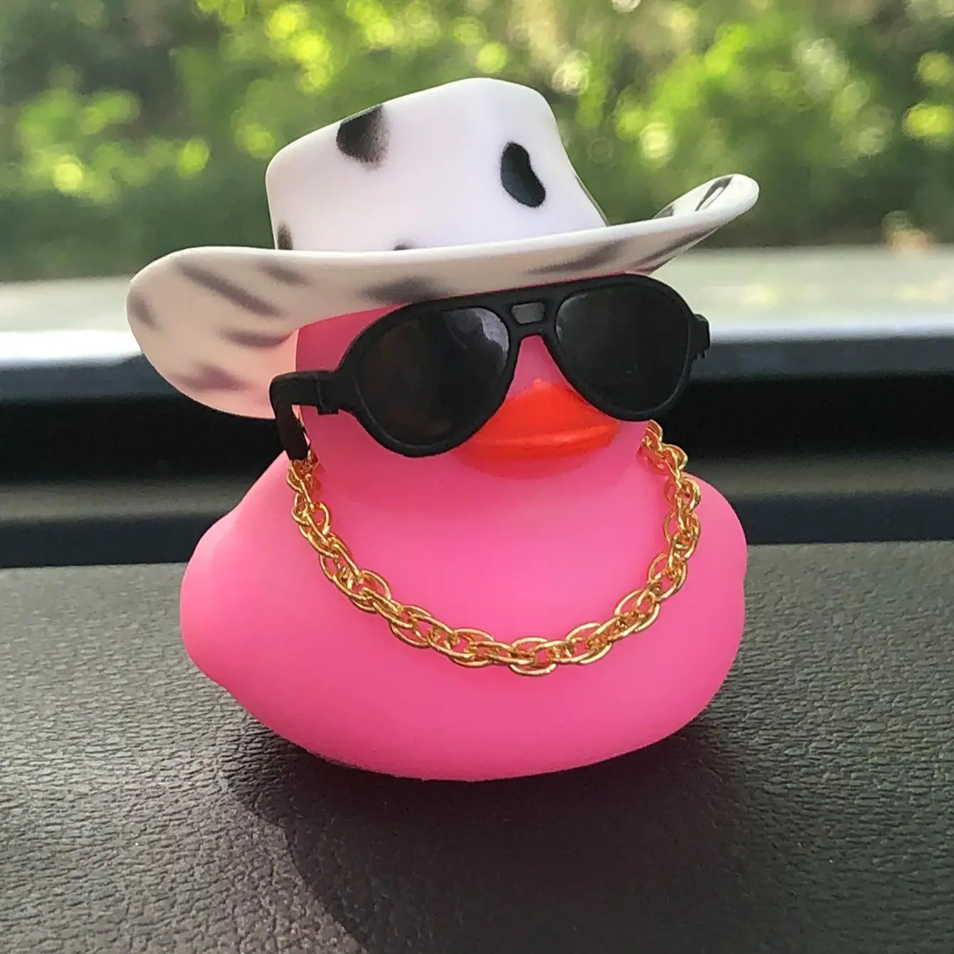 Cartoon Duck Design Car Decoration with Hat, Creative Design Car Ornament, Car Accessories, Car Decoration Accessories