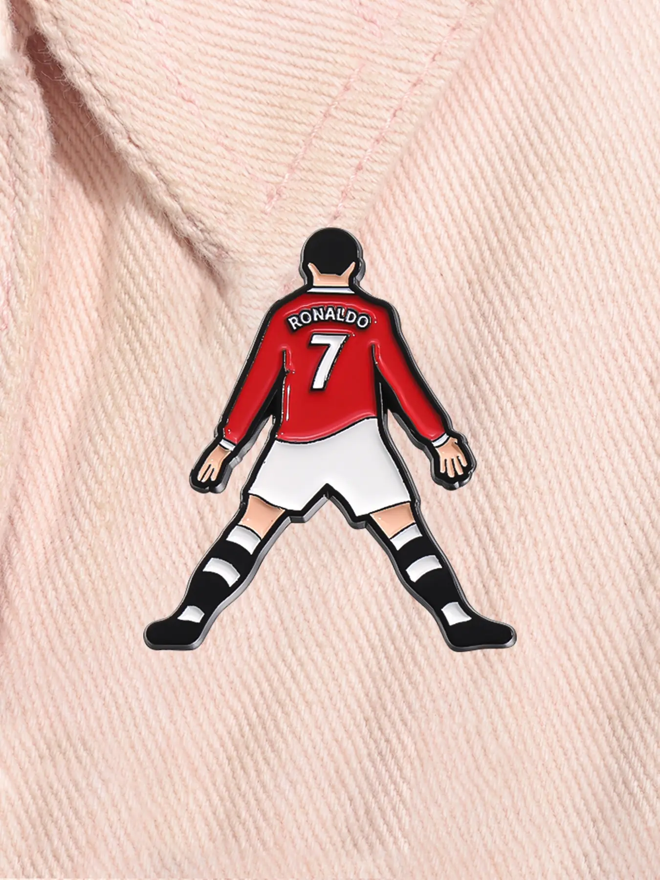 Football Star Cristiano Ronaldo Enamel Pin Cool Professional Athlete Metal Brooch Pins Lapel Backpack Badge Fashion Jewelry Accessories Gift for Friends