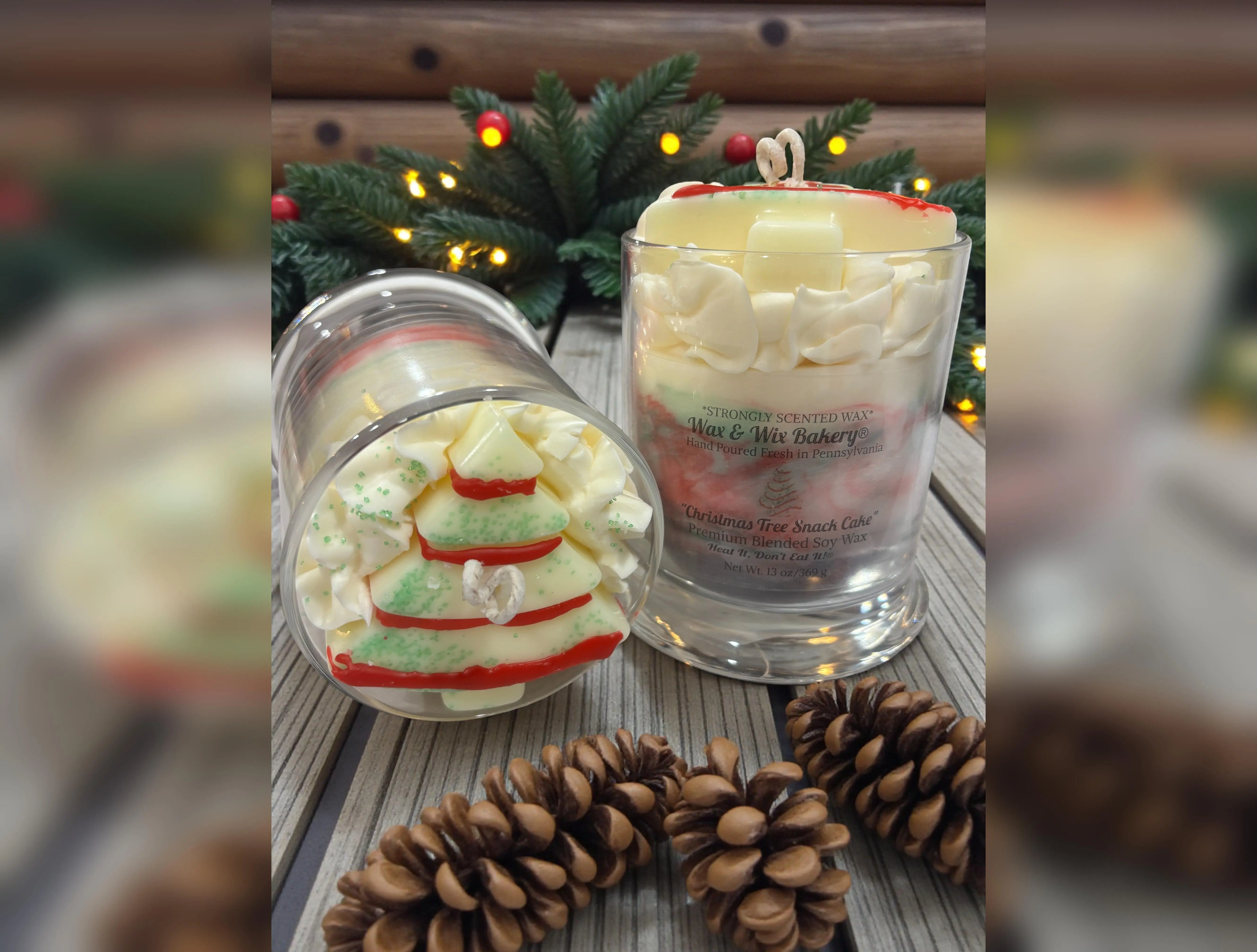 Christmas Tree Snack Cake Candle. 13oz. Soy Candle/Strong Scented Candle/Holiday Candle/Winter Candle/Dessert Candle