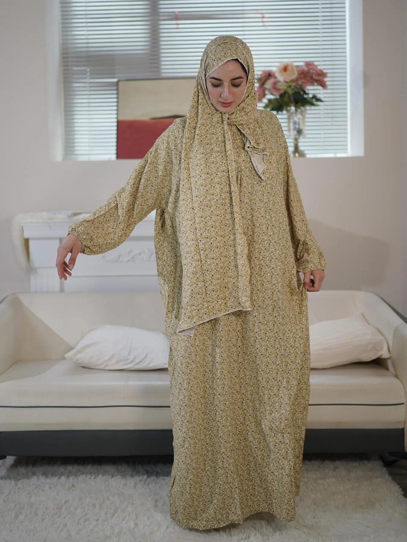 Women's Ditsy Floral Print Long Sleeve Arabian Dress with Hijab, Modest Bishop Sleeve Maxi Muslim Dress, Ladies Clothing for All Seasons