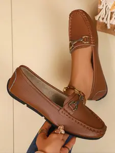 Women's Casual PU Leather Loafers with Metal Buckle Decor, Comfortable Walking Shoes for All Seasons, Ideal for Work and Daily Wear