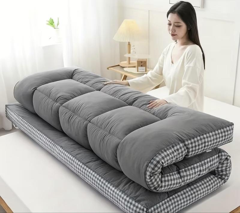 A Thick, Foldable Mattress for a Double Size Bed, Suitable for Bed Frames, Bedrooms, Guest Rooms, Dormitories, And Rvs. This Mattress for Double/Full/Queen/King Size Foldable Beds Is Soft, Comfortable, Easy to Store