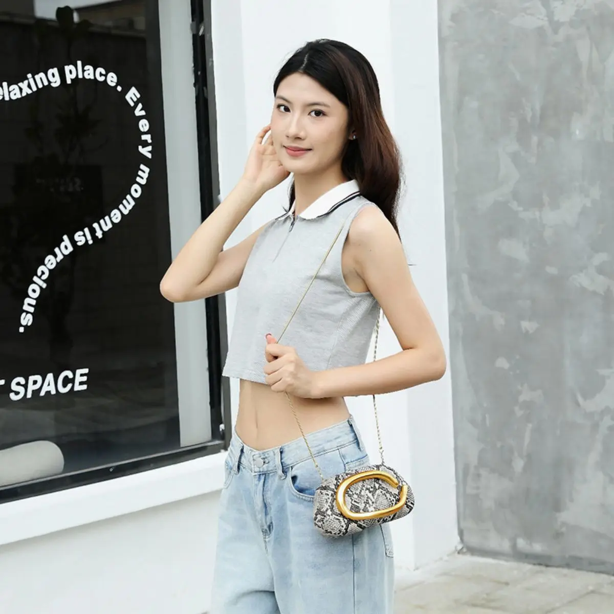Chic PU Leather Bucket Bag for Women, Convertible Shoulder Crossbody with Chain Detail, Magnetic Buckle, and Inner Zipper Pocket, Daily Wear, Zipper Inner