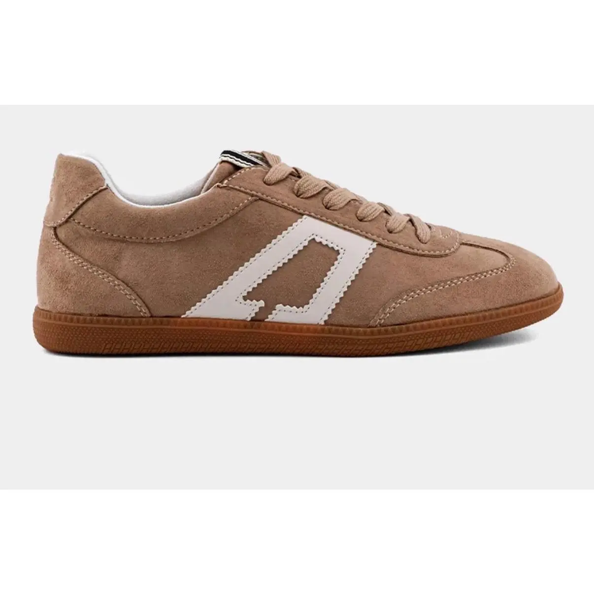 Saffron taupe sneaker