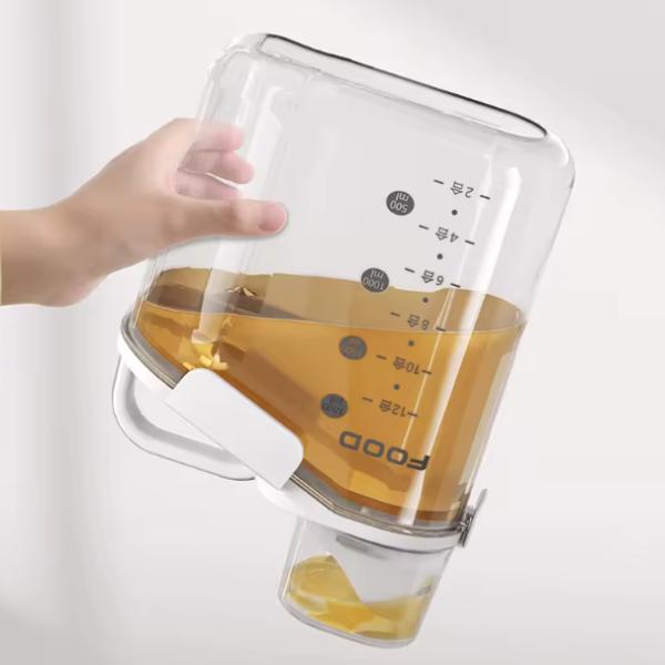 Airtight Food Storage Container with Pouring Spout Food Storage Organizer Dry Food Dispenser Canister for Cereal Rice Pasta Coffee Beans Transparent Body Easy Pour Spout Kitchen Organizer