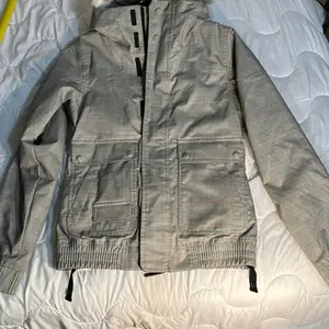 Burton Size XS Snow Ski Snowboarding Jacket Grey