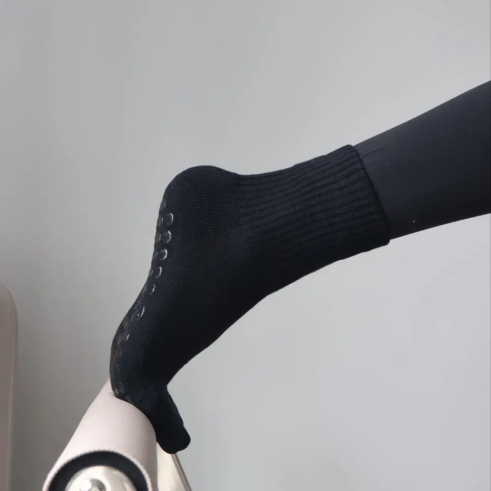 Plain Best Black Grip Socks Unisex Cotton Fiber Athletic Grip Socks (5 Pairs) - Adults' Soft Dotted Sole Non-Slip Cushioned Socks for Home Yoga, Martial Arts, Beauty & Personal Care Use with Better Control Body Movement, Cushioned Training Socks, Secure