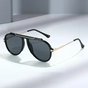 Unisex Square Sunglasses with UV400 Protection, Lightweight Bold Frame, Fashion Street Style Shades for Travel, Driving, Photography & TikTok Content Creators