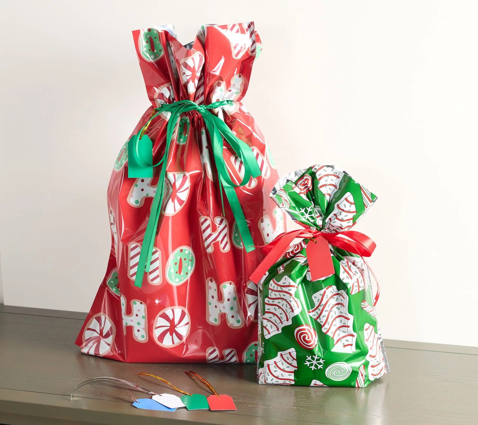 Kringle Express 40-pc Jumbo and Large Gift Bags Set
