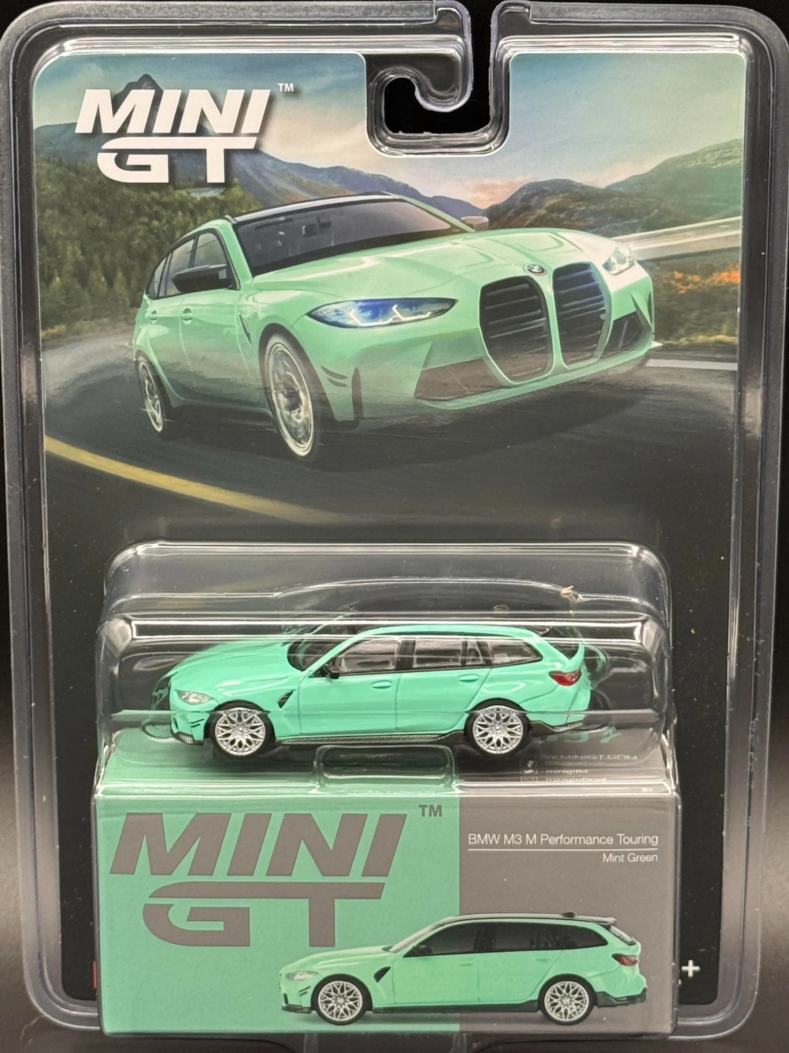 Mini GT BMW M3 M Performance Touring - Mint Green - #897 - 1:64