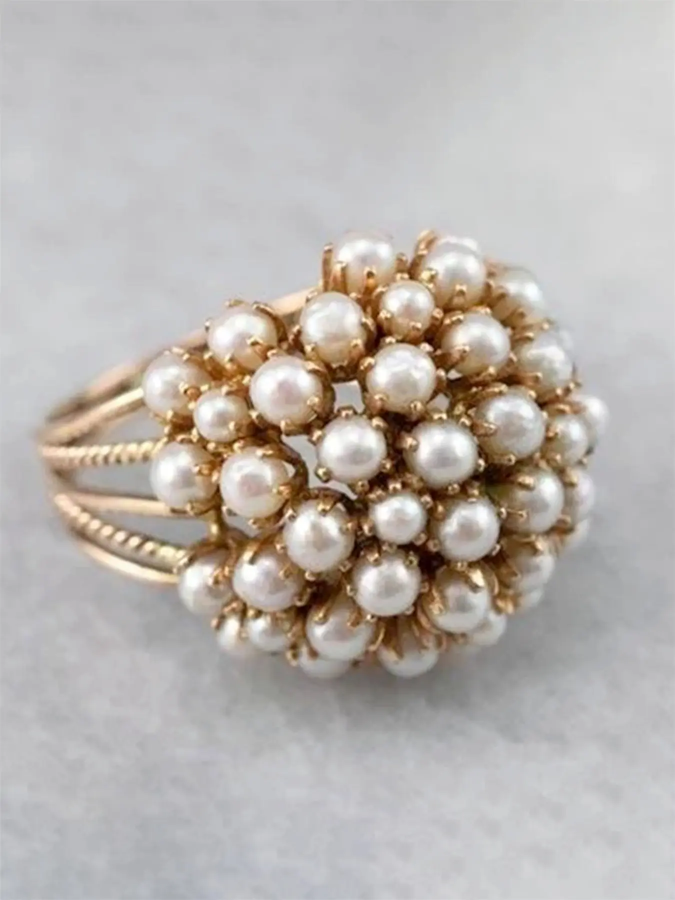Charming Faux Pearl Cocktail Ring for Women, Fashion Rings, Wedding Engagement Anniversary Party Accessory Gift, Copper Chain Casual Style Jewelry, All Season Appeal