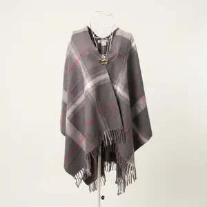 Vselectstudio Grey Plaid Poncho Shawl Wrap for Women Elegant Check Pattern Cape Shawl Stylish Fringe Poncho Wrap Soft Winter Shawl Casual Fashion Wrap Travel Fall Winter Layering Cape outfit