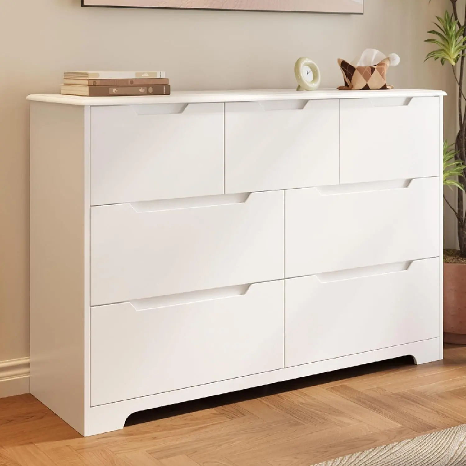 Gizoon 7-Drawer Double Wide Bedroom Dresser, 48” Wide White Storage Design Furniture with Handle-Free Design, Modern Sideboard Buffets Cabinet for Bedroom, Kids Room, Room Storage, Closet Storage