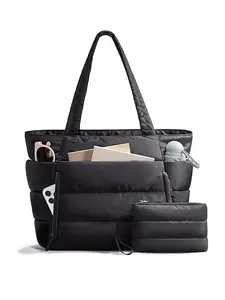 A lightweight compact shoulder bag, Quilted shoulder bag, equipped with multiple compartments and a portable design with variable pockets, practical daily commuting bag with large capacity, suitable for shopping and trav