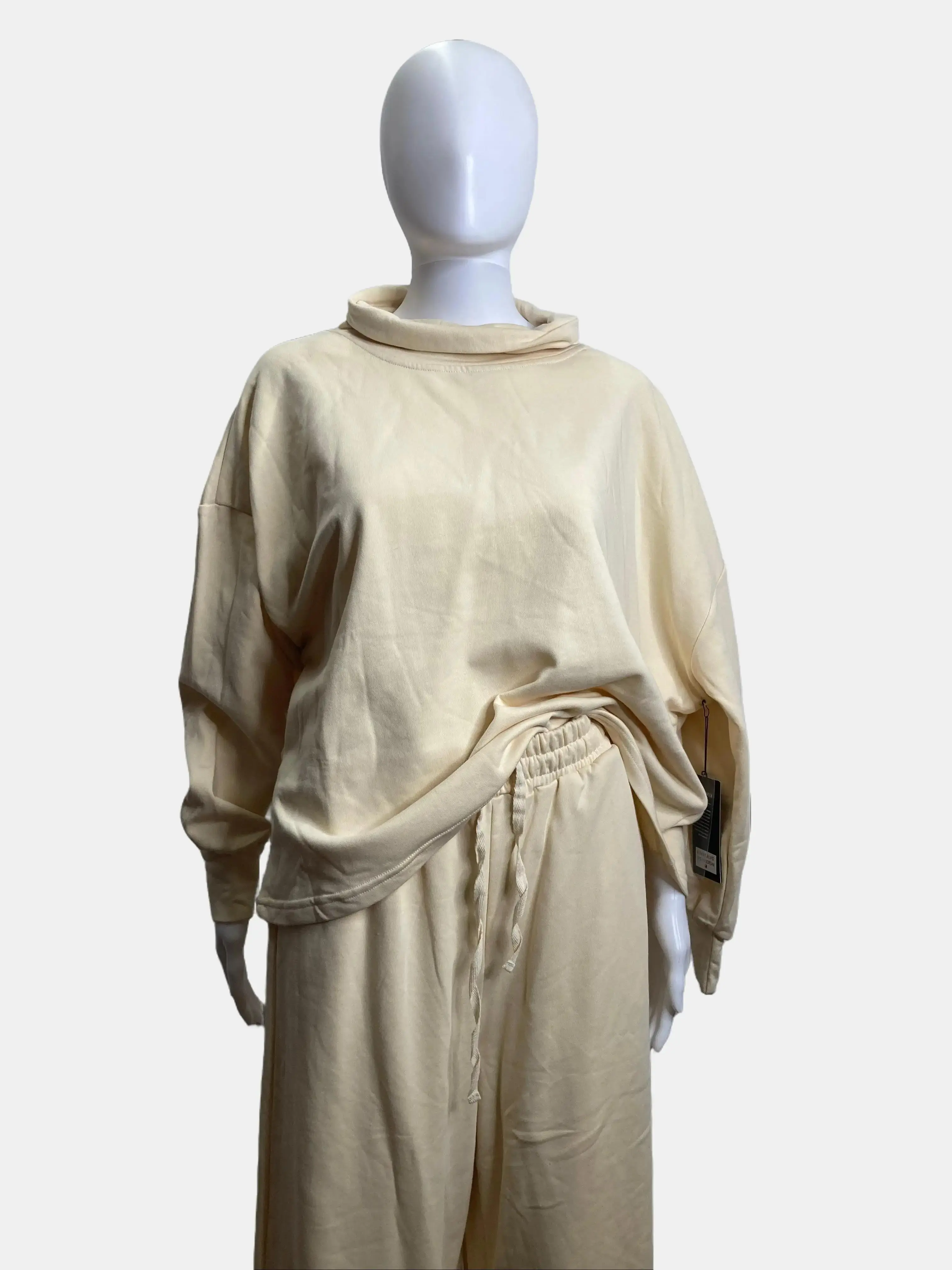 Cream Cotton Loungewear Set – Wide-Leg Sweatpants and High-Neck Sweatshirt for Cozy Everyday Style