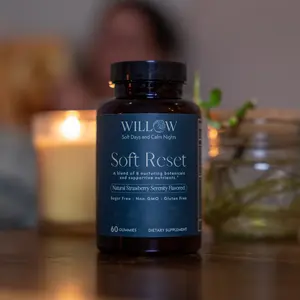 Willow Soft Reset 8-in-1 Botanical & Nutrient Blend Calm & Balance Gummies (Strawberry)