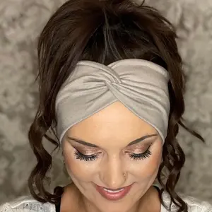 Women’s wide twisted mushroom headband