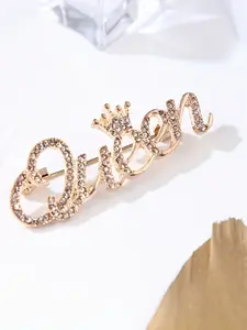 Three-Color Letter Queen Brooch, High-End Unique Design, Versatile Suit and Coat Accessory, Elegant Pin for Women, Fashion Accessory, Alloy Brooch Pin, Exquisite Brooch