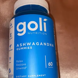 Product Review of Goli Ashwagandha & Vitamin D Gummy - Mixed Berry, KSM-66, Vegan, Plant Based, Non-GMO, Gluten-Free & Gelatin Free. America's #1 Ashwagandha Brand from 🍹**🌴