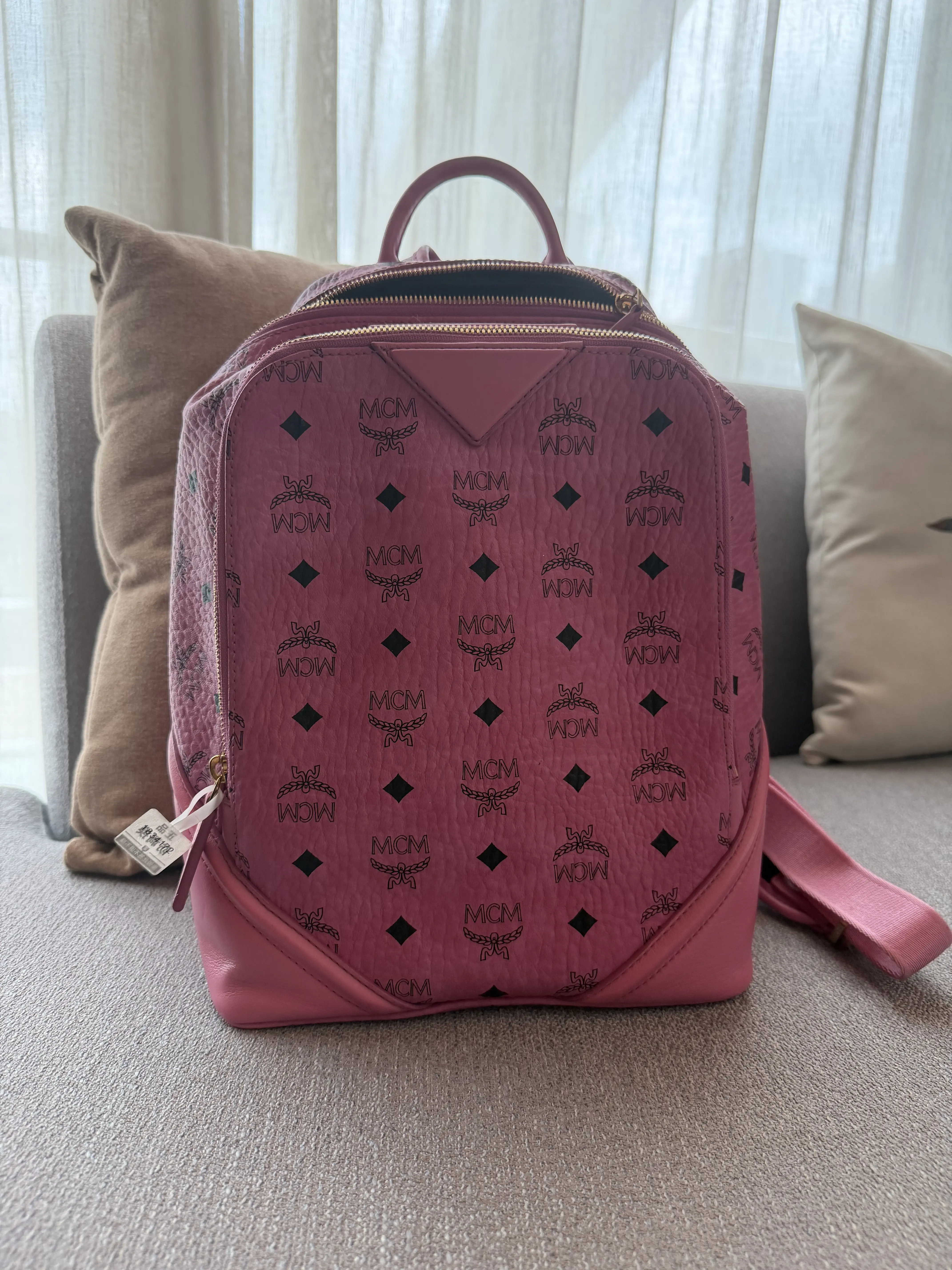 Pre-owned MCM Backpack BZ033