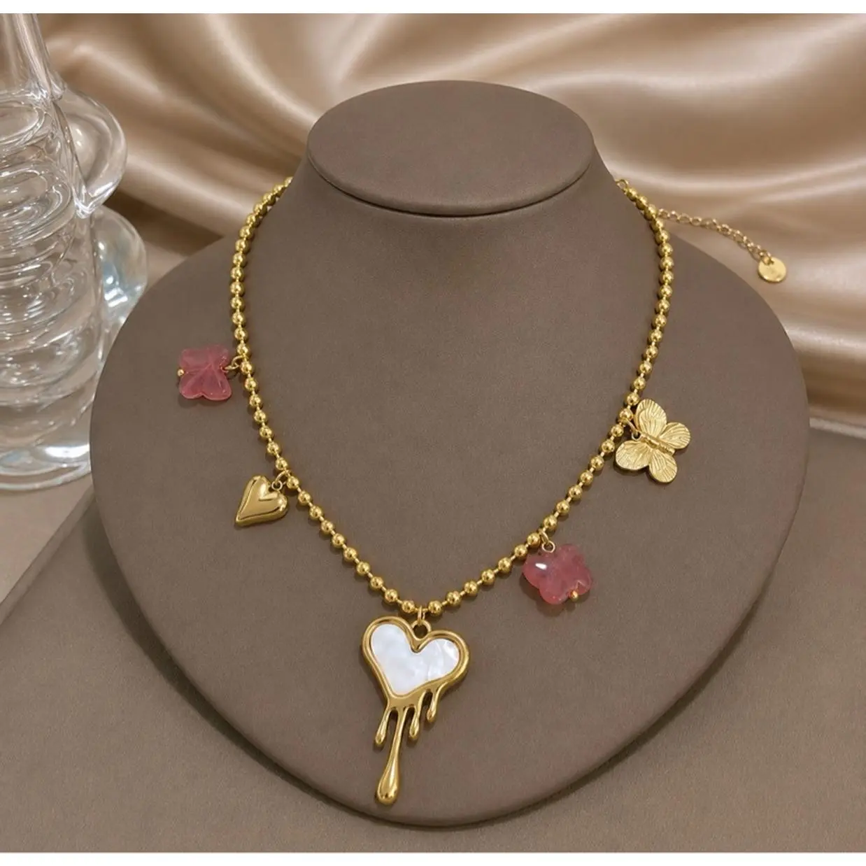 Elegant Heart Pendant Necklace with Floral & Heart Charms Gold Tone Chain for Women's Fashion Jewelry