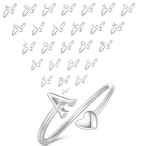 GGIRL Simple and Fashionable Niche Design with Smooth Plain Ring and 26 English Letter Heart Ring, Unisex Stainless Steel, High-End and Versatile, Light Luxury and Grand, Perfect for Delicate Birthday/Date/Anniversary Gifts for Your Partner