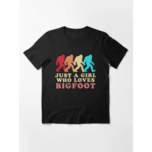Just A Girl Who Loves Bigfoot Essential T-Shirt