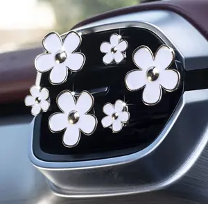 6 Pcs Cute Daisy Flower Style Car Air Vent Clip On Decoration Perfume Air Flow Car Accessories for Women