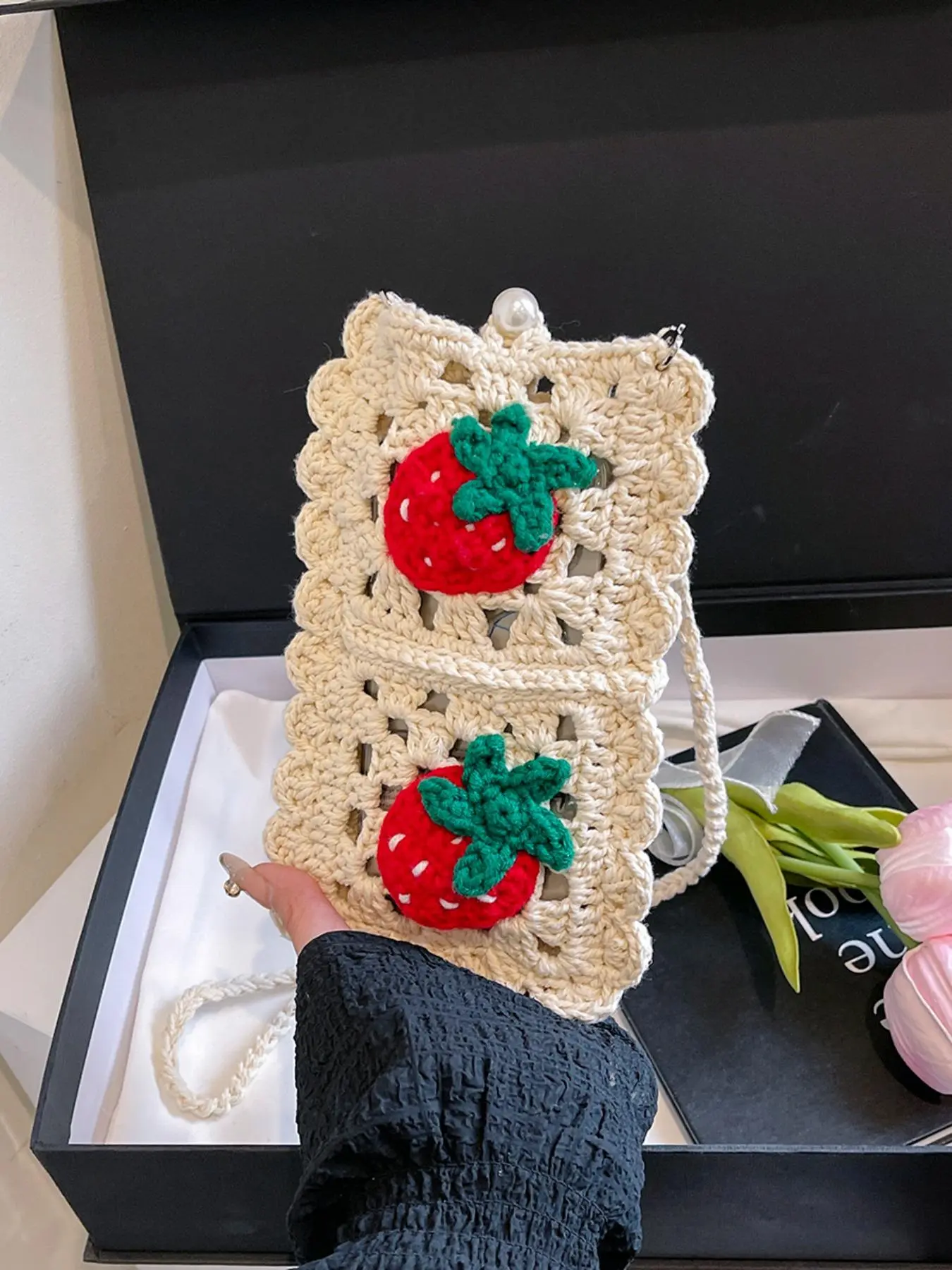 Strawberry Design Crochet Crossbody Bag, Boho Style Handmade Knitted Bag for Women, Fashionable Hollow Out Phone Bag for Daily Used